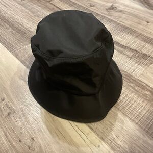 Black Athleta hat